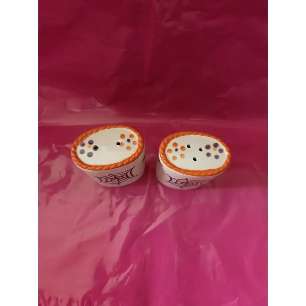 Boofetti Temp-tations Ceramic Salt An Pepper Shakers Halloween
